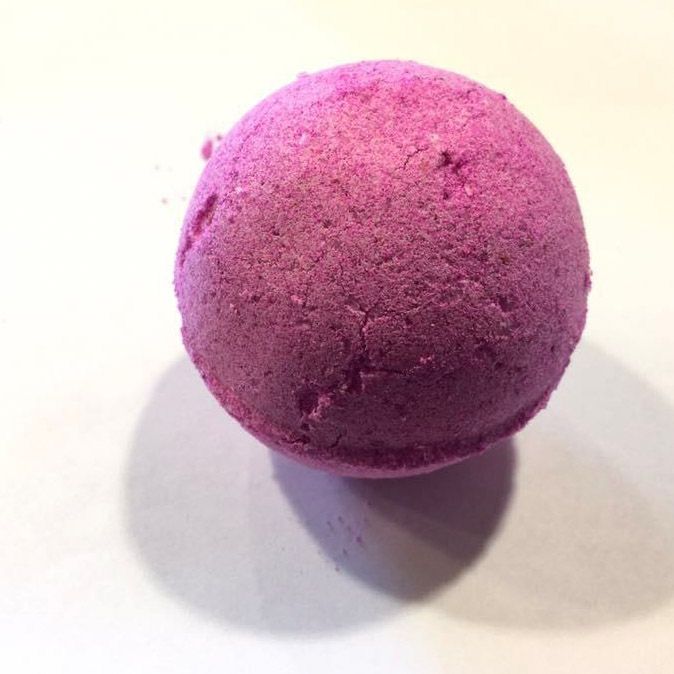 Rose/Hibiscus bath bomb