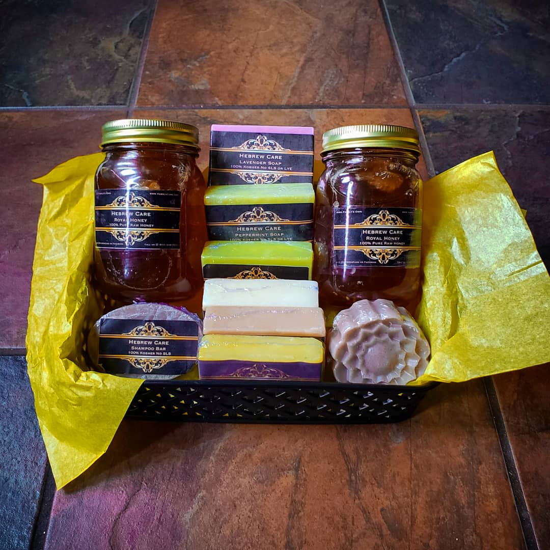 Hebrew Care Variety Pack- 2 Jars King's Royal Honey , 6 Bars of Soap + Bonus